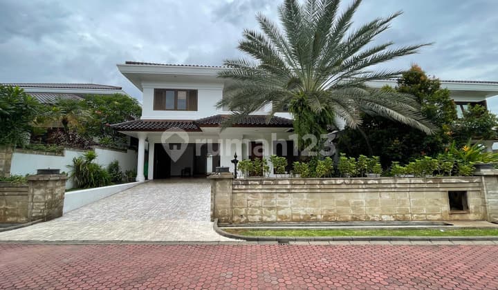 Rumah Mewah Modern Townhouse di Pejaten Jakarta Selatan