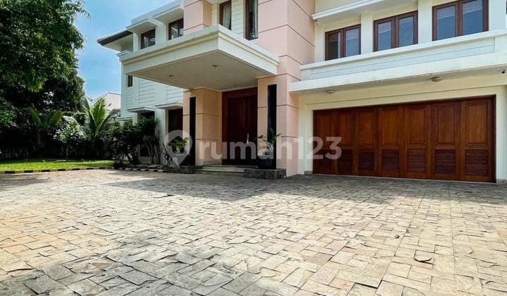 Rumah Mewah di Cilandak Siap Huni, Bebas Banjir Deket Akses LRT