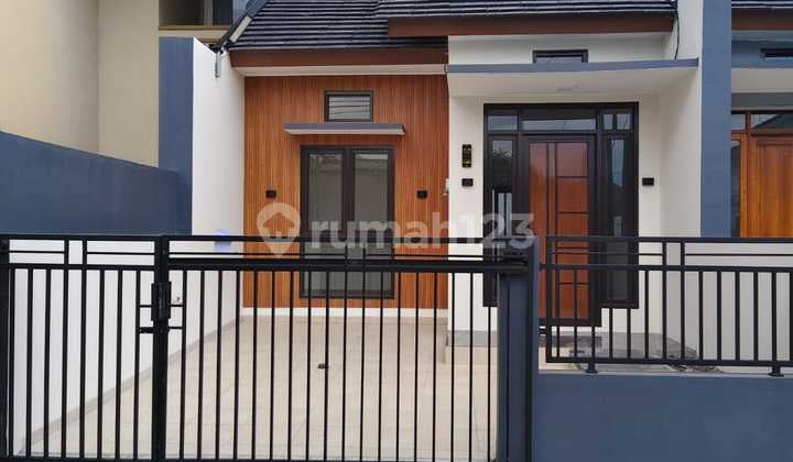 Selling New Beautiful Modern Minimalist House in Arcamanik Bandung, Sweet Price