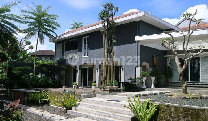 Jual Rumah Villa Luas Dan Nyaman Di Setiabudi Setiabudhi Bandung Utara Bonus Furnished