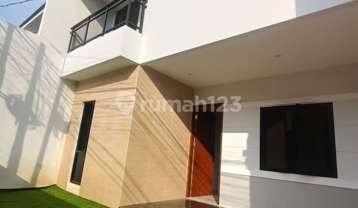 Jual Rumah Baru (On Progress) Lokasi Super Strategis Dekat Gerbang Tol Pasteur Bandung Harga Terjangkau