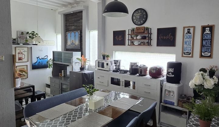 Rumah Cantik Tanah Luas Full Furnished Di Sariwangi Sayap Sarijadi Cihanjuang Cimahi Bandung Dijual