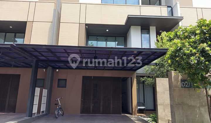 Disewakan Rumah Mewah Dikawasan Premium Bsd The Zora
