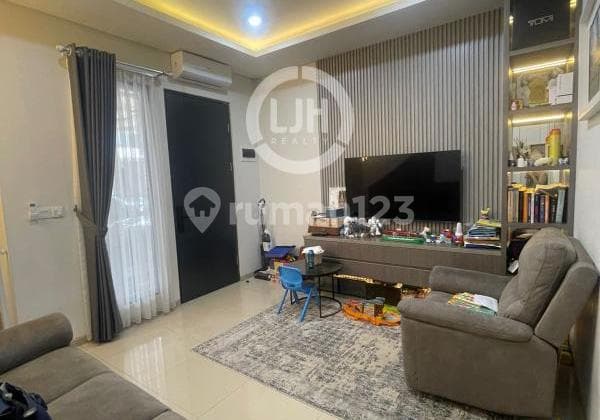 Fully Furnished House in Hyra Area, Graha Raya