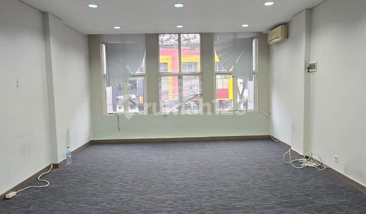 Ruko Strategis Lokasi di Tengah Pusat Distrik Alam Sutera