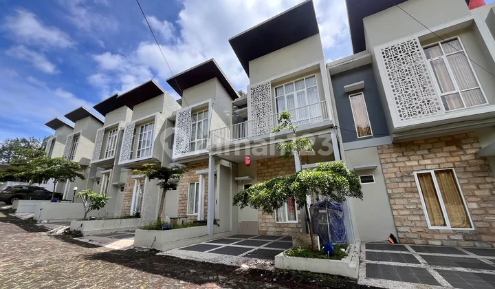 Rumah Villa Batu Malang Lokasi Strategis Dekat Tempat Wisata