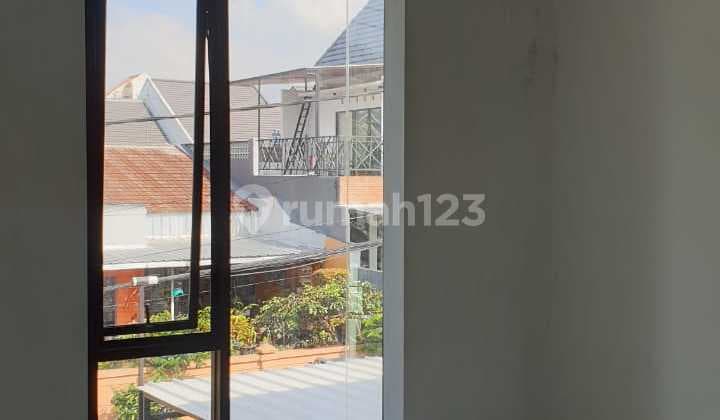 Rumah Baru Minimalis Modern Jual Harga Pasaran Di Cihanjuang, Sayap Cimahi