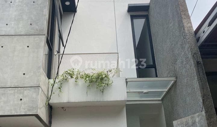 Rumah Graha Bunga Raya Bintaro Tangerang Selatan 3 Kamar