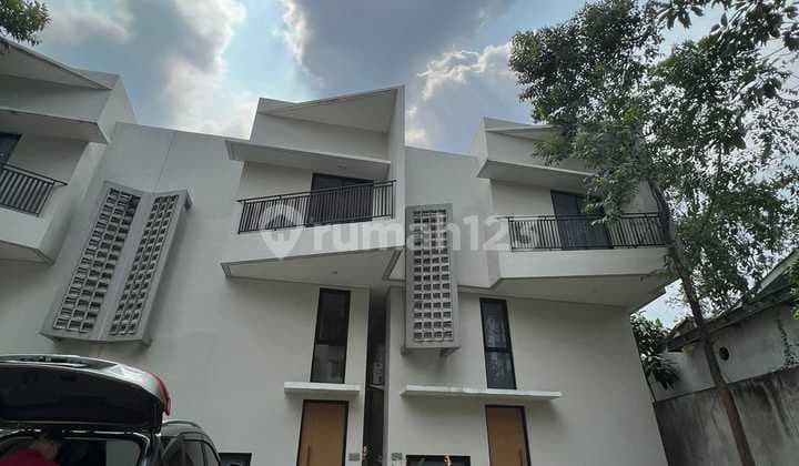 Jual V Town House Ciputat Bintaro 2 Kamar Tidur