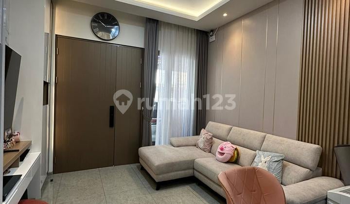 Jual Rumah Puri 11 Heritage 4 Kamar Tidur Furnished Karang Tengah