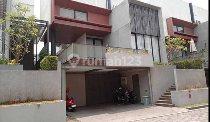 Modern 2-Storey House in Bintaro Pesanggrahan, Land Area 183 M2