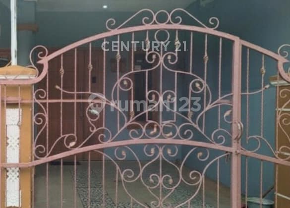 Pesona Karawaci Dekat Sport Center, RS Mentari, UMN, SMS