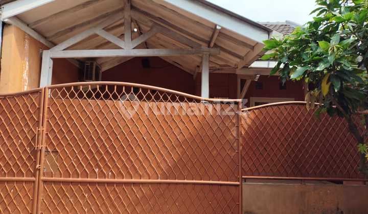 Rumah Hoek Siap Huni Dalam Cluster Legok Permai