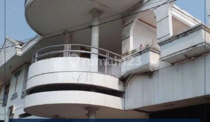 Rumah Plus Gudang Lokasi Strategis Angke Jaya Jakarta Barat