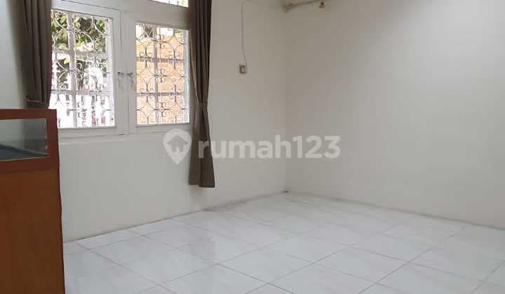 Sewa Murah Rumah 1 Lantai 15x18 Hook Boleh Usaha Online di Sunter, Jakarta Utara