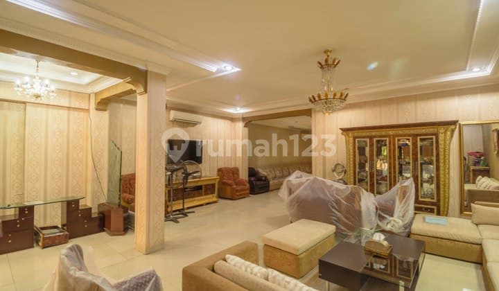 Di Jual Rumah Idaman di Menteng Lokasi Strategis & Nyaman