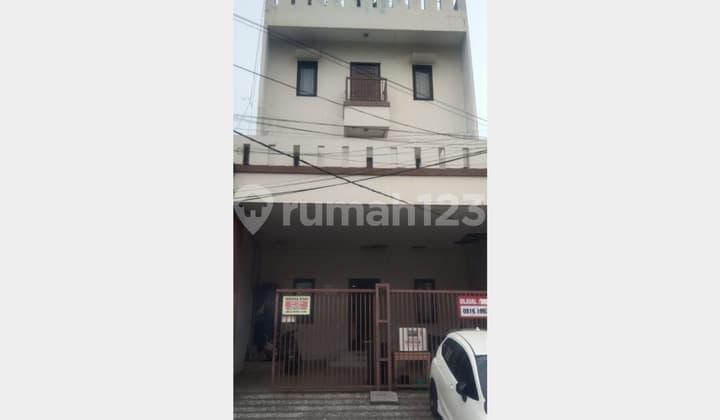 For Sale 4-Story Boarding House in Kelapa Gading, North Jakarta