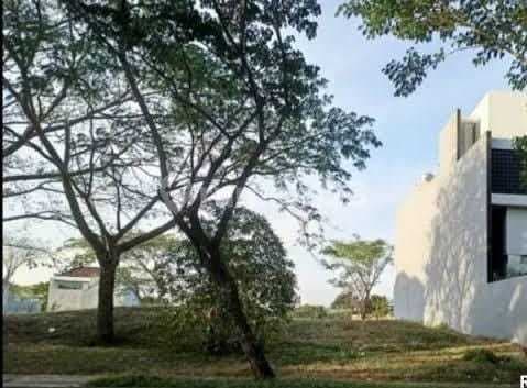 Langka Jarang Ada Tanah Graha Famili Blok S, Surabaya