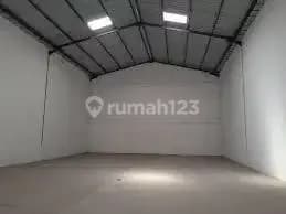 Land and Building Area of 3068 M2, Sidoarjo Garden, Certificate of Ownership, PDAM, PLN 33kva