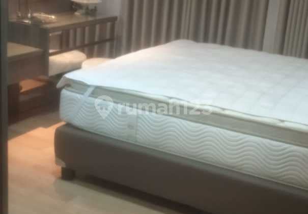 Apartemen The Peak Tunjungan Plaza, 3 BR, Furnished, Ruangan Luas