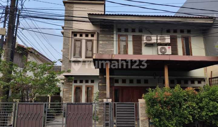 For Quick Sale: Hook House in Beautiful Galaxy Park, Bekasi City (Ready to Occupy)