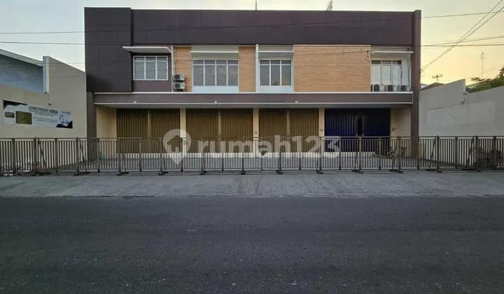 Ruko Serengan Bangunan Baru Cocok untuk Kantor