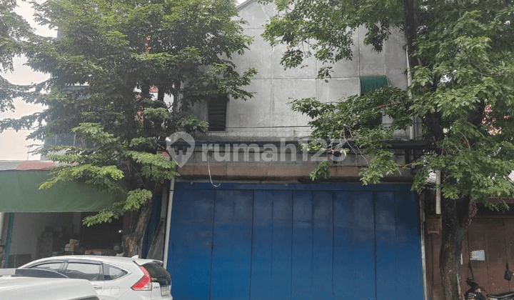 Dijual Ruko Strategis di Area Pasar Lokasi Ramai & Potensial! Dijual Ruko Strategis di Area Pasar Lokasi Ramai & Potensial!