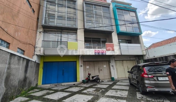 Disewakan Ruko Strategis Manahan Solo