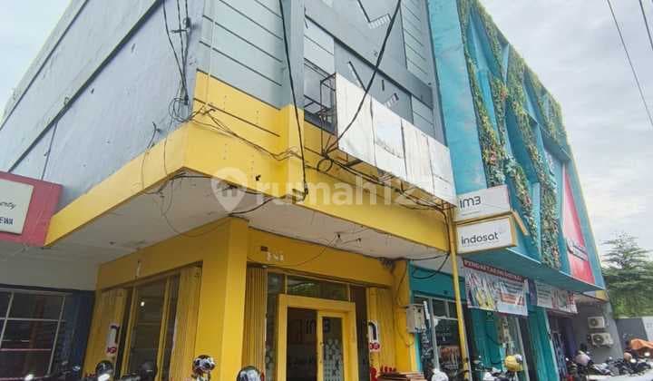 Ruko Strategis Tengah Kota Solo Cocok untuk Kantor Profesional
