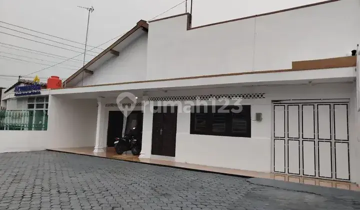 Sell/Rent Exclusive House Laweyan Solo