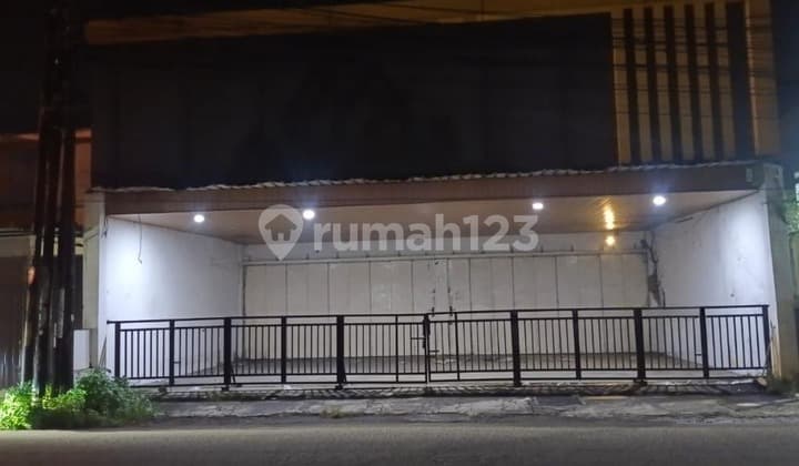 For Rent Spacious 450 M² Showroom Area Kartasura Sukoharjo