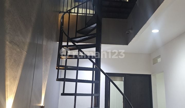 Rumah Cluster Green Lake City Semi Furnished Hadap Selatan Dekat Grandlucky