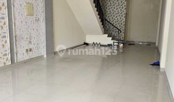 Disewakan/ Dijual Cepat Ruko Green Lake City