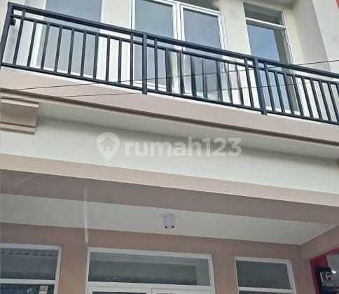 Ruko Bagus Renovated Strategis Hadap Jalan Raya di Lippo Karawaci