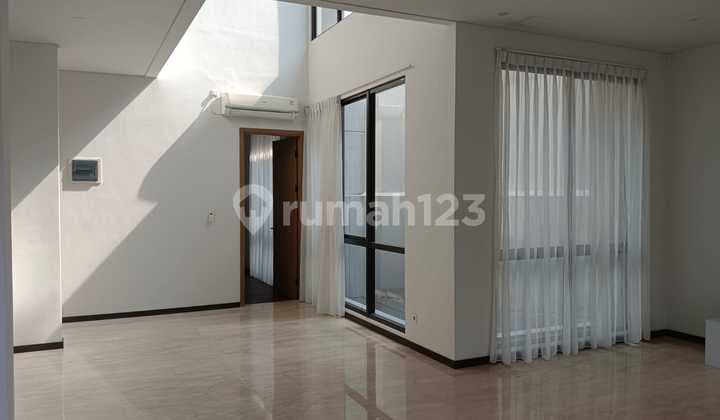 Disewakan Cepat Rumah Zora, Semifurnish