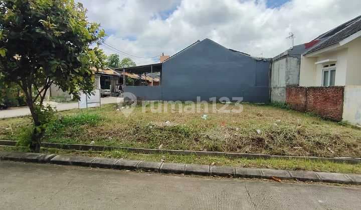 Dijual Kavling Hoek luas 149m di Cluster Taman Sakura Bekasi