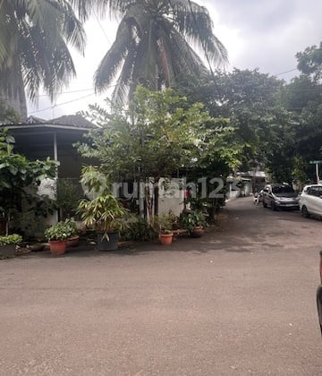 For Sale Old House on the Corner Near MRT Blok M Plaza