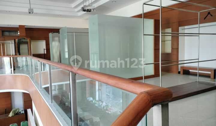 Tanah Kerobokan, Badung