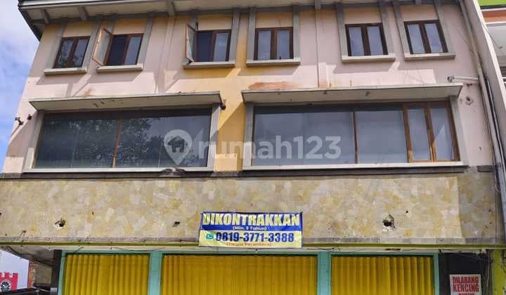3-story shophouse in Kuta, Badung