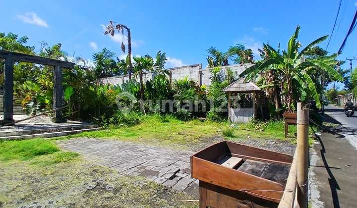 Building + Land Former Restaurant with Extensive Land in a Strategic Location - Umalas, Badung