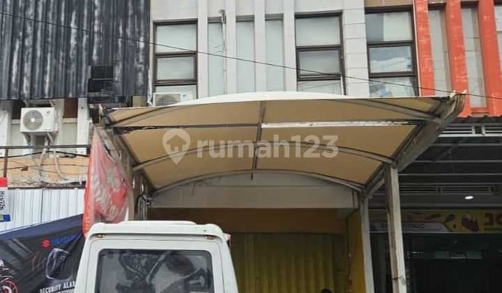 Ruko 3 Lantai dengan Lokasi Strategis - Kuta, Badung