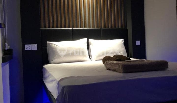 Bangunan gedung ex Hostel & resto bar