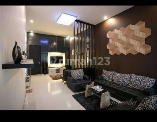 One Step to UGM! Strategic House in Condongcatur Yogyakarta