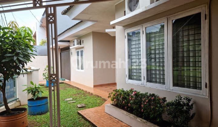Rumah Bagus Lingkungan Asri Siap Huni di Graha Bintaro - Tangerang Selatan