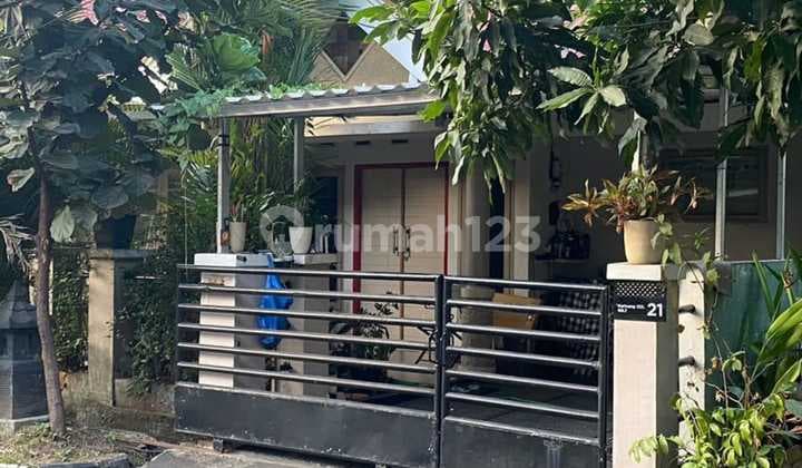 Rumah Asri Minimalis Siap Huni Lokasi Strategis di Kuricang Bintaro Jaya - Tangerang Selatan