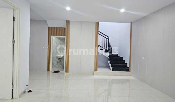 Rumah Baru Renovasi Siap Huni Dalam Cluster di BSD Green Wich, Tangerang