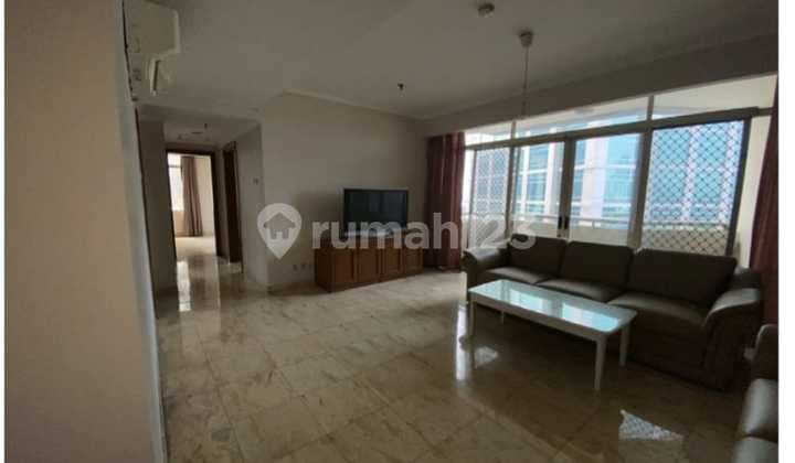 Apartment for Sale. Slipi Area, 118 M2, 3 Bedrooms, Below Market Price