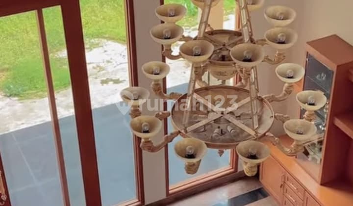 Rumah Mewah Siap Pakai. Setraduta