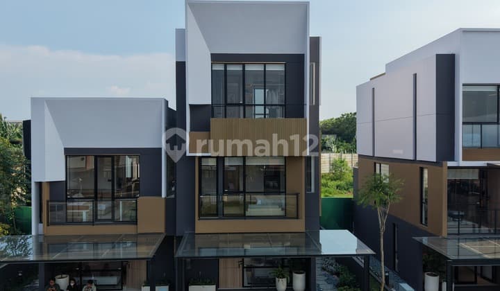 Rumah 3 Lantai Dibawah 1 M! 5 Menit ke Kawasan Gading Serpong!