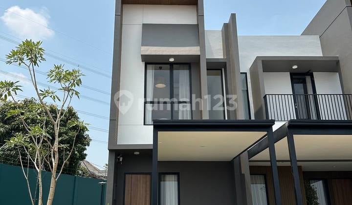 Wow! Rumah Bawah 1 M-An di Alam Sutera 2 Lantai